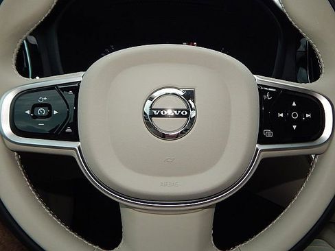 New 2026 Volvo V60 B5 Cross Country Plus w/ Climate Package image 21