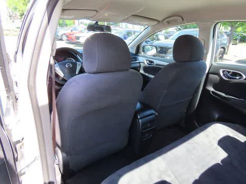 Used 2013 Nissan Sentra SV FWD image 14