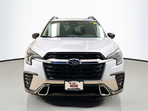 Used 2025 Subaru Ascent Touring image 2