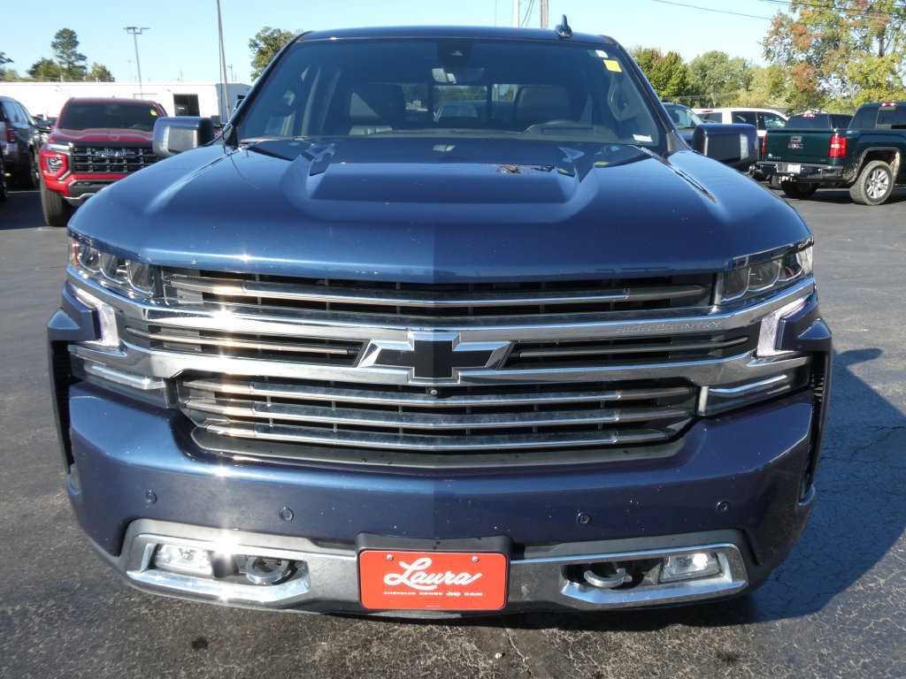 Used 2021 Chevrolet Silverado 1500 High Country w/ Technology Package AWD/4WD image 9