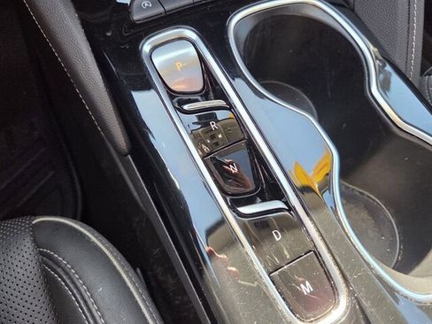 Used 2021 Buick Envision Essence w/ Technology Package I image 18