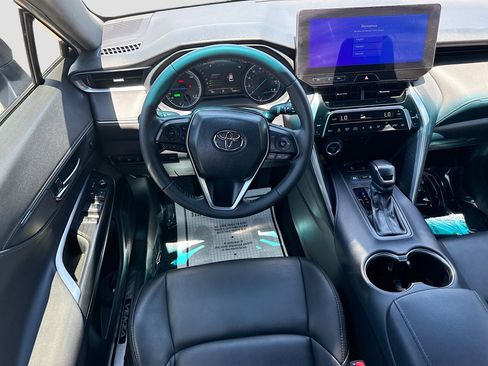 Used 2023 Toyota Venza Nightshade AWD/4WD image 15