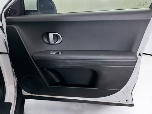 Used 2024 Hyundai Ioniq 5 SEL image 32