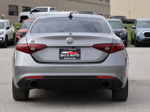 Used 2020 Alfa Romeo Giulia Ti w/ Nero Edizione image 10