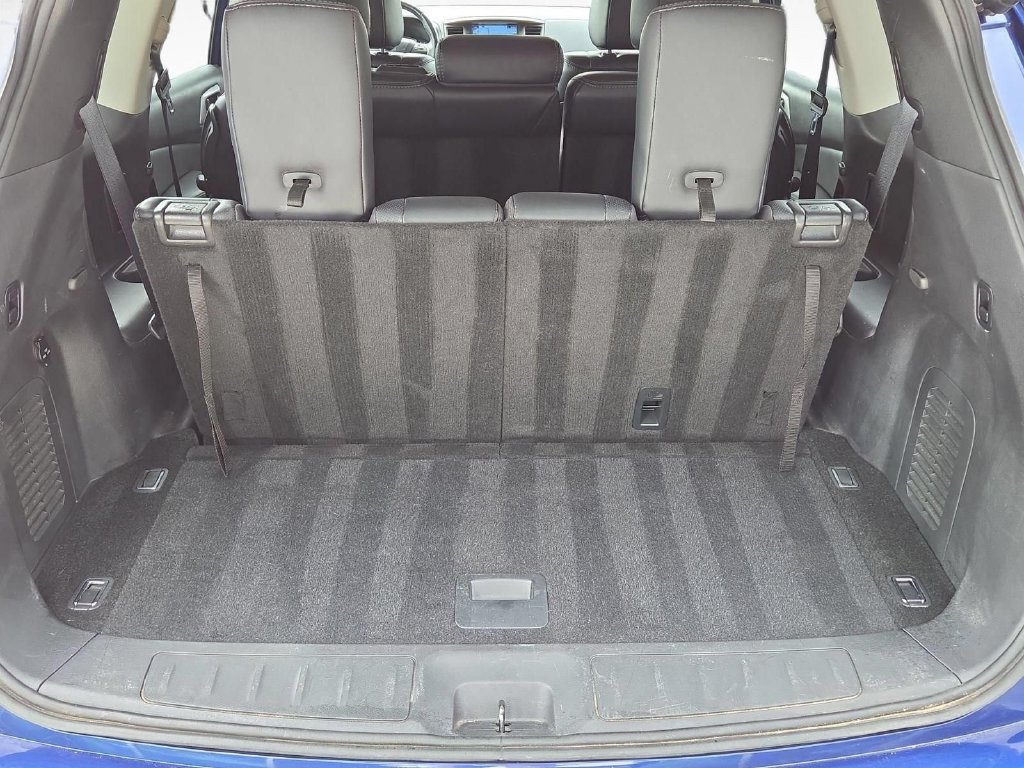 Used 2018 Nissan Pathfinder Platinum AWD/4WD image 30