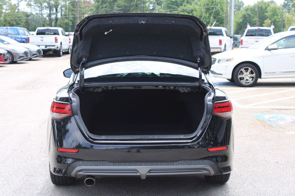 Used 2020 Nissan Sentra SR FWD image 9