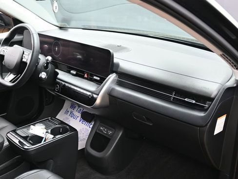 Used 2025 Hyundai Ioniq 5 SEL image 34