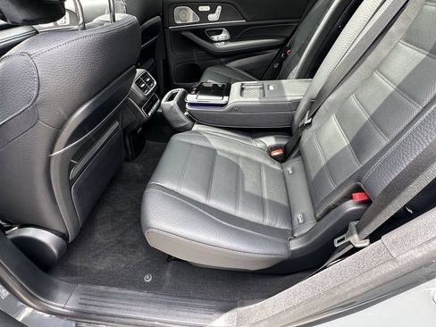 Certified 2025 Mercedes-Benz GLS 580 4MATIC image 24