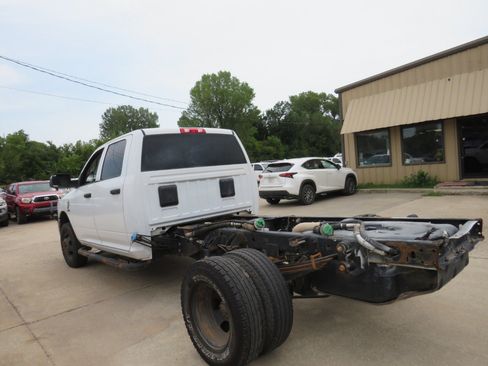 Used 2018 RAM 3500 Tradesman w/ Chrome Appearance Group image 7