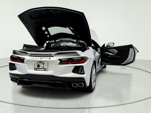 Used 2023 Chevrolet Corvette Stingray Premium Cpe w/ Z51 Performance Package RWD image 12