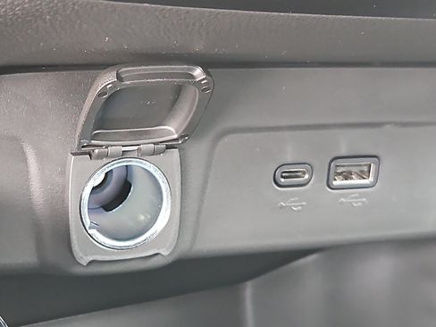 New 2026 Chevrolet Trax ACTIV w/ Driver Confidence Package FWD image 17