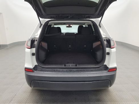 Used 2019 Jeep Cherokee Latitude w/ Popular Appearance Group image 29