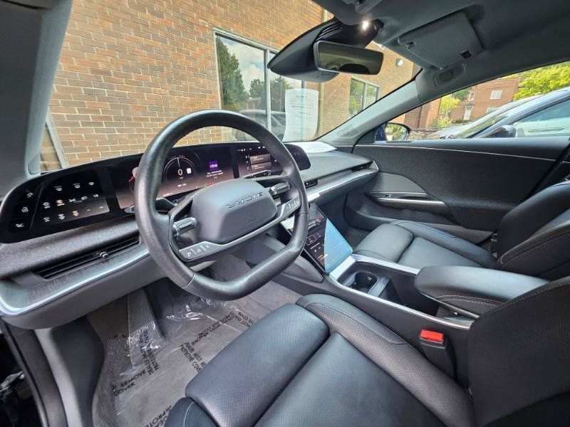 Used 2025 Lucid Air Grand Touring AWD/4WD image 40
