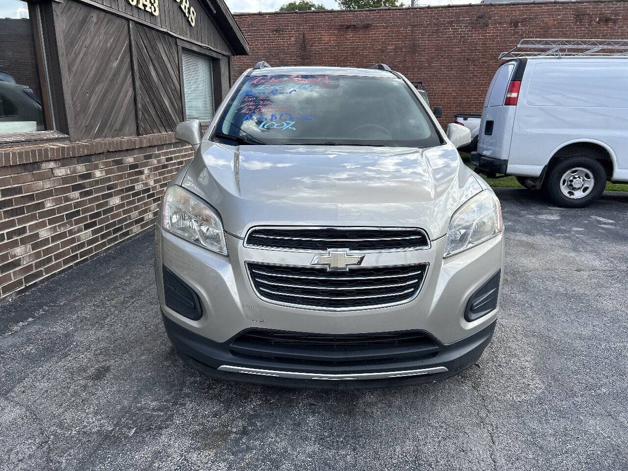 Used 2016 Chevrolet Trax LT w/ LT Sun and Sound Package FWD image 6