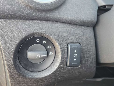 Used 2016 Ford Fiesta SE image 21