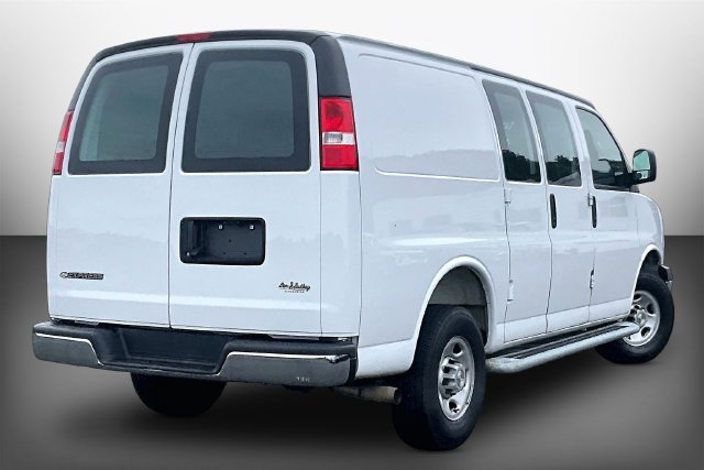 Used 2025 Chevrolet Express 2500 w/ Driver Convenience Package RWD image 2