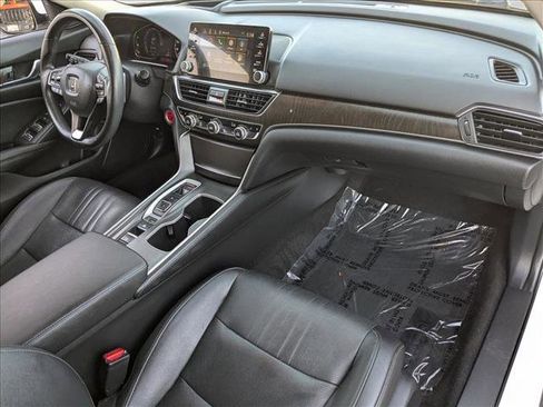 Used 2019 Honda Accord Touring image 23