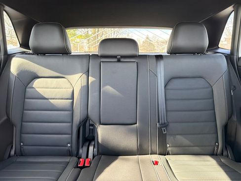 New 2026 Volkswagen Atlas Cross Sport SEL AWD/4WD image 36