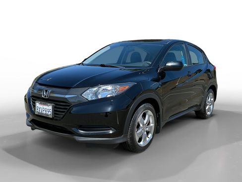 Used 2018 Honda HR-V LX image 1