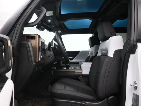 Used 2025 GMC Hummer EV 3X w/ LPO, Dark Essentials Package AWD/4WD image 23