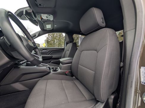 Used 2023 Chevrolet Colorado LT w/ LT Convenience Package II image 28