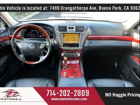 Used 2011 Lexus LS 460 AWD w/ Comfort Pkg image 17