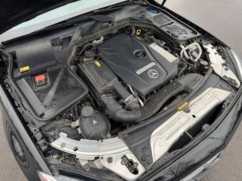 Used 2015 Mercedes-Benz C 300 4dr Sdn C 300 4MATIC image 25