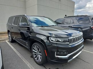 Used 2023 Jeep Grand Wagoneer L 4WD w/ Flexible Seating Group video 1