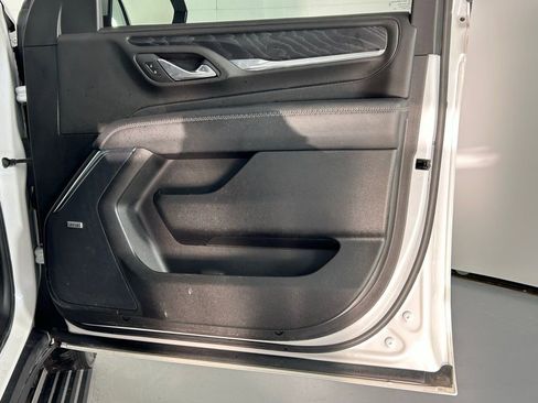 Used 2024 GMC Yukon Denali w/ Denali Reserve Package image 6