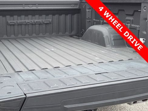 Used 2024 GMC Sierra 1500 Denali w/ Denali Reserve Package image 9