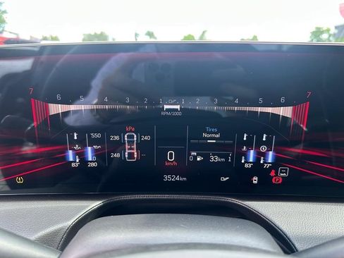 Used 2025 Cadillac CT5 V Blackwing RWD image 18
