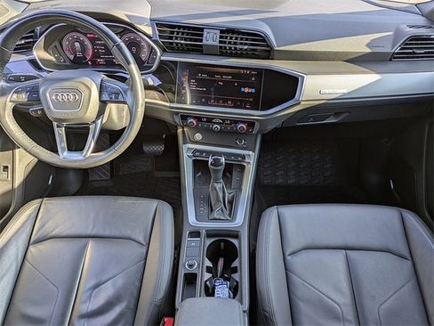 Used 2019 Audi Q3 2.0T Prestige w/ Prestige Package image 16