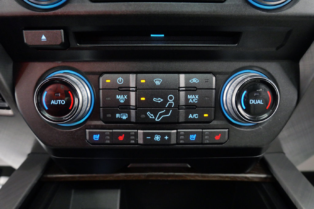 Used 2018 Ford F350 Limited AWD/4WD image 35