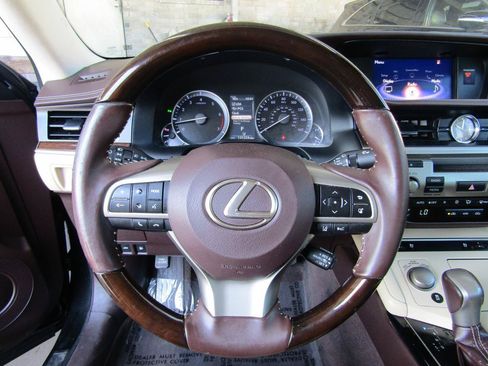 Used 2018 Lexus ES 350 w/ Premier Package FWD image 13