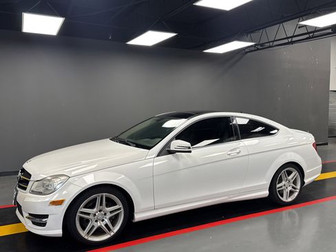 Used 2015 Mercedes-Benz C 250 2dr Cpe C 250 RWD image 2