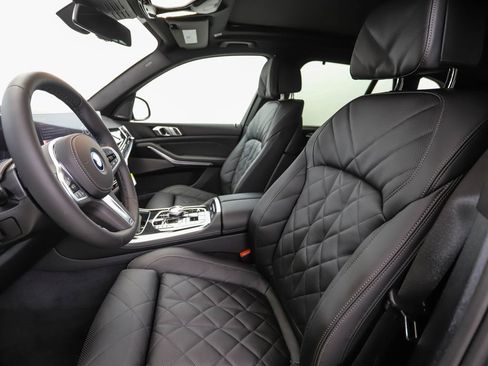 New 2026 BMW X5 xDrive50e image 11