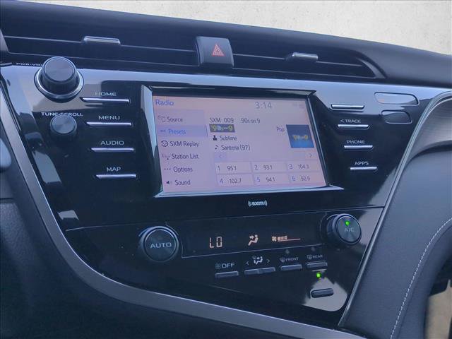 Used 2020 Toyota Camry SE w/ Carpet Mat Package FWD image 14