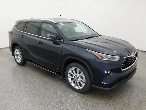 New 2026 Toyota Highlander Limited image 61