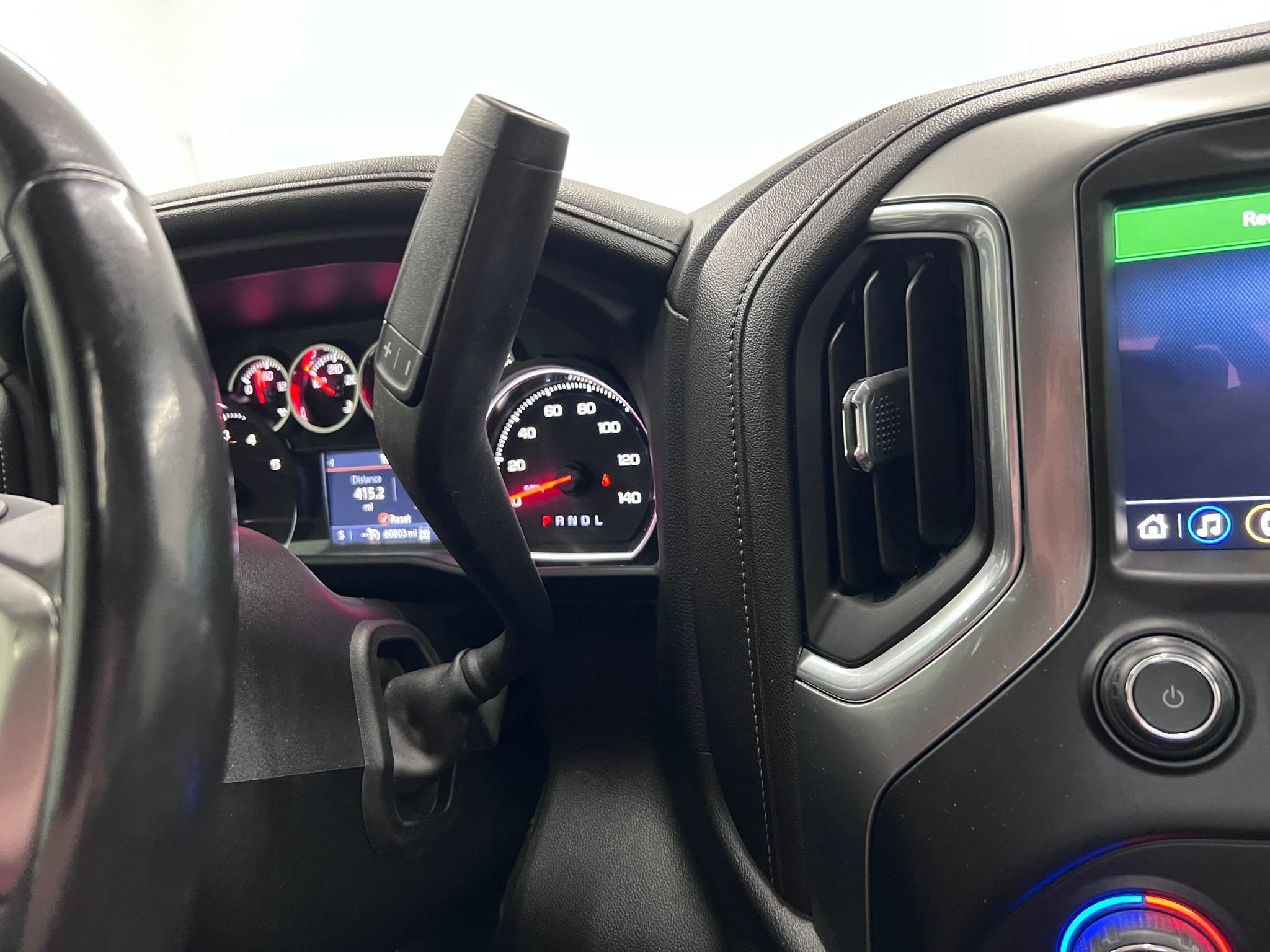 Used 2022 Chevrolet Silverado 2500 LTZ w/ LTZ Convenience Package AWD/4WD image 15