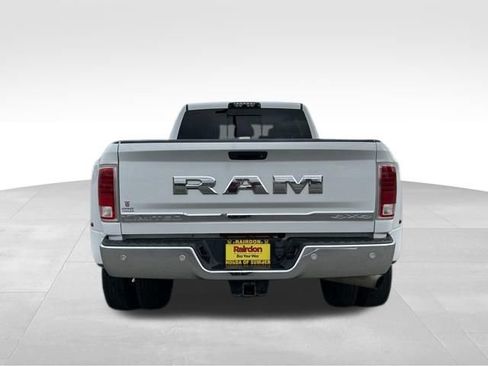 Used 2017 RAM 3500 Laramie Longhorn image 9