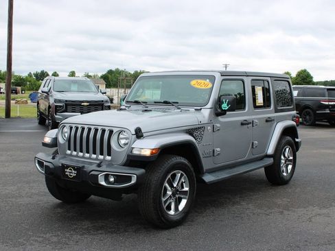 Used 2020 Jeep Wrangler Unlimited Sahara AWD/4WD image 4