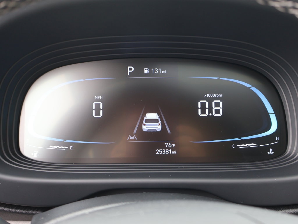 Used 2025 Hyundai Venue SEL FWD image 29
