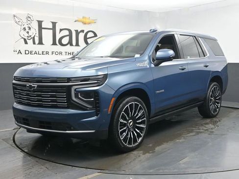 Used 2025 Chevrolet Tahoe High Country AWD/4WD image 36
