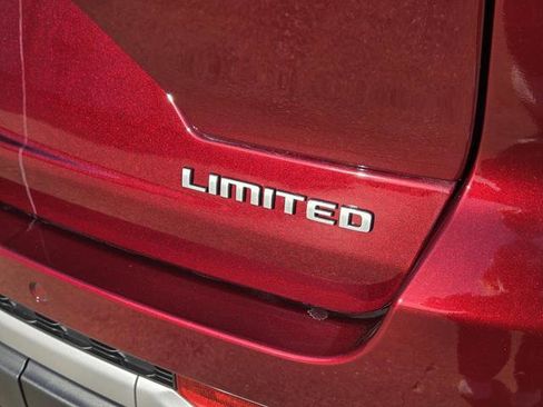 New 2026 Jeep Grand Cherokee Limited w/ Luxury Tech Group II RWD image 5