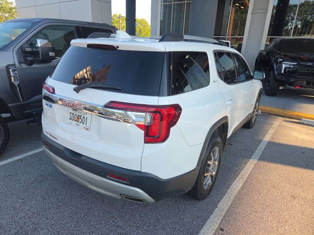 Used 2023 GMC Acadia SLT FWD image 3