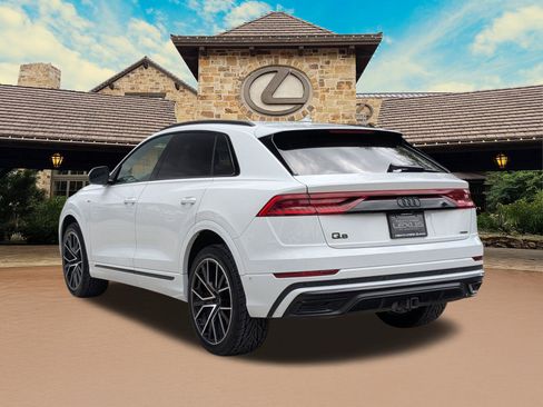 Used 2023 Audi Q8 Premium Plus w/ Premium Plus Package AWD/4WD image 3