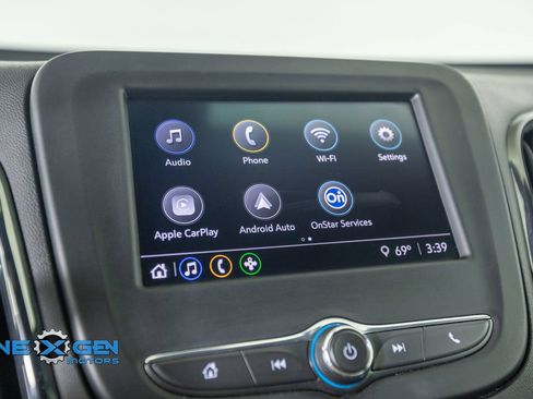 Used 2022 Chevrolet Equinox RS w/ LPO, Floor Liner Package FWD image 19