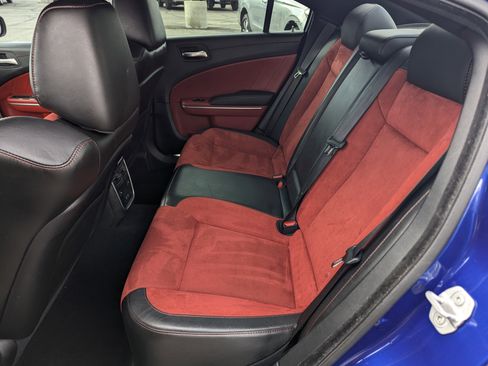 Used 2022 Dodge Charger Scat Pack w/ Dynamics Package image 9