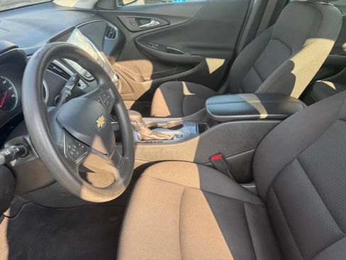 Used 2024 Chevrolet Malibu LT FWD image 9