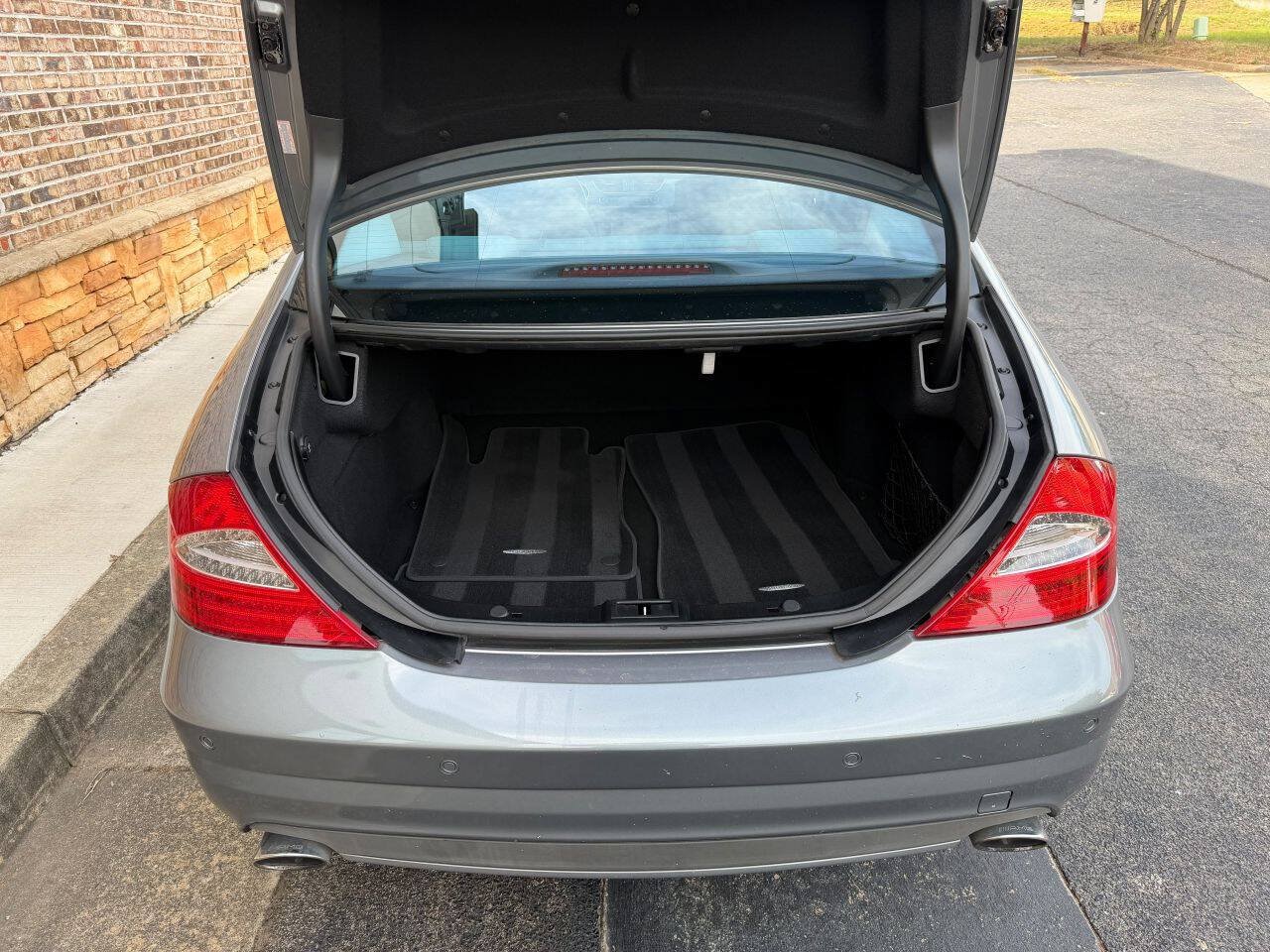 Used 2011 Mercedes-Benz CLS 550 image 20